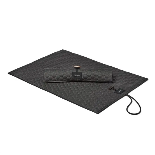 Tapis de Voyage pour Chien Honeycomb Charcoal Molly & Stitch - Alpine - CHOUKETT Paris (1)